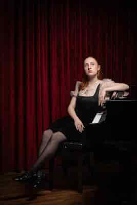 Candlelight Songs - Die schönsten Liebeslieder zum Valentinstag Aufführung Cabaret Queue Dortmund 2027