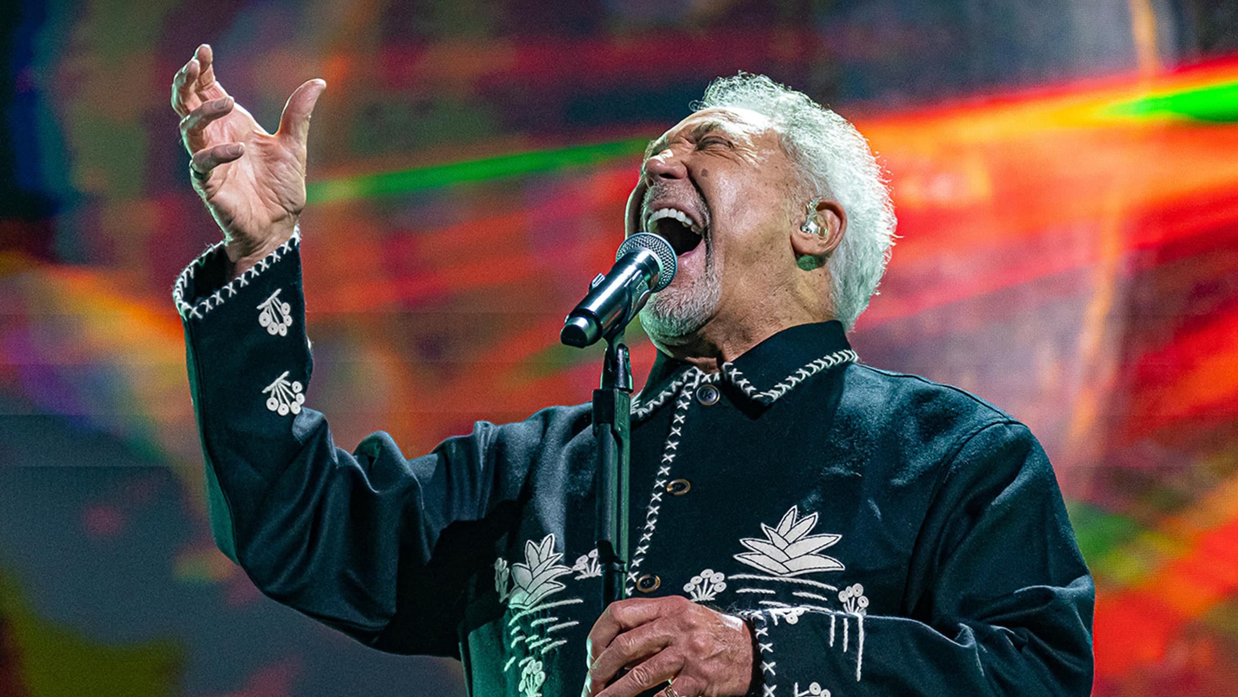 Tom Jones - COME GATHER ROUND 2026 | Box-Seat