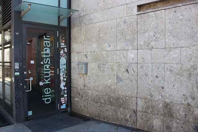 Die Kunstbar