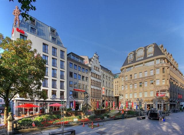 FRÜH Lounge