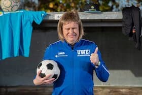 Uwe Kreisliga Trainer - Balla Balla Aufführung RuhrHOCHdeutsch Spiegelzelt Dortmund 2027