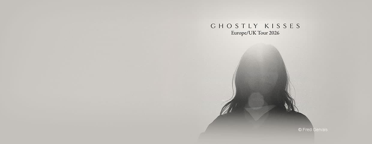 Ghostly Kisses